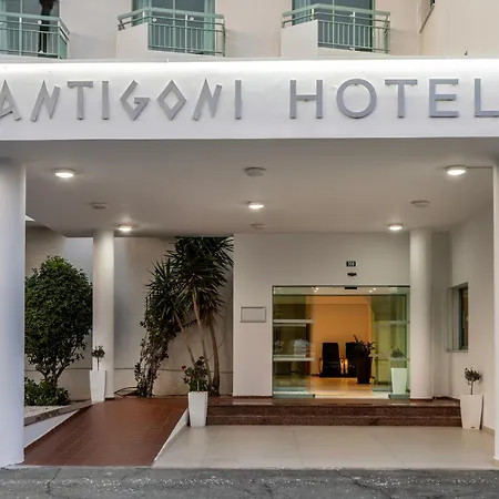 Otel Antigoni 3*