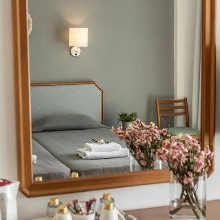 Antigoni Hotel 3*