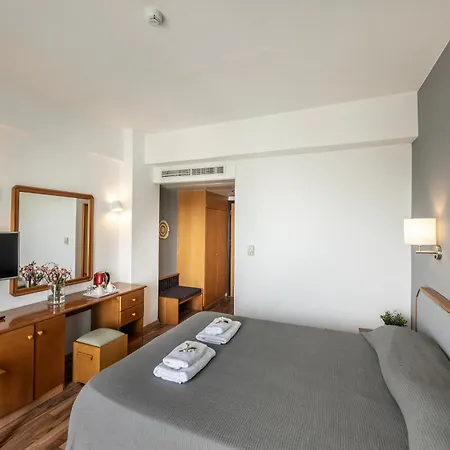 Antigoni Hotel 3*