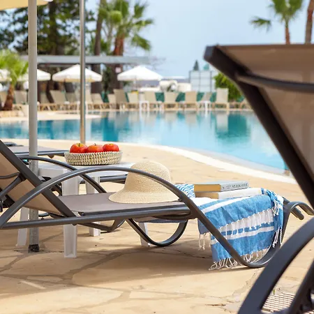 Antigoni Hotel 3*