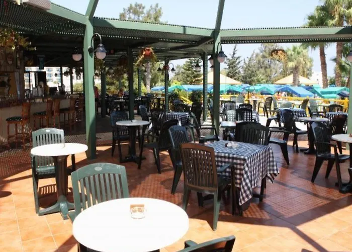 Szálloda Antigoni 3*